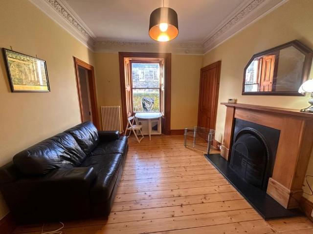 Balmoral Place, Edinburgh, EH3 1 bed flat to rent £1,165 pcm £269 pw