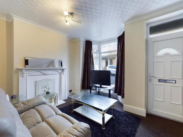 Balmoral Road, Lancaster LA1 2 bed private hall to rent £628 pcm £145 pw