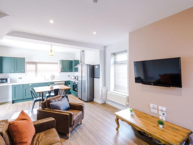 Balmoral Road, Lancaster LA1, 6 bed semi detached house to rent, £658 pppm | PrimeLocation