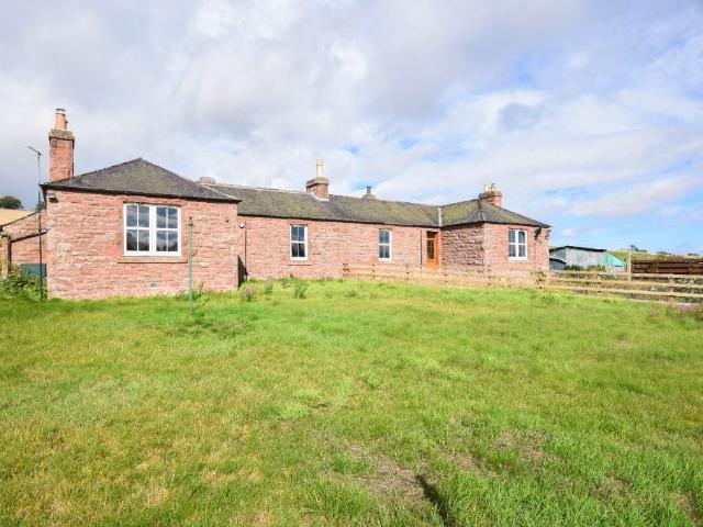 Balnamoon, Brechin, Angus DD9, 2 bed cottage to rent, £900 pcm | PrimeLocation
