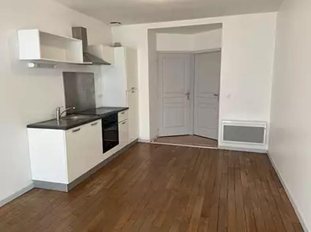 Bapaume 62450 Location appartement 2 pièces t2 au dernier étage parking
