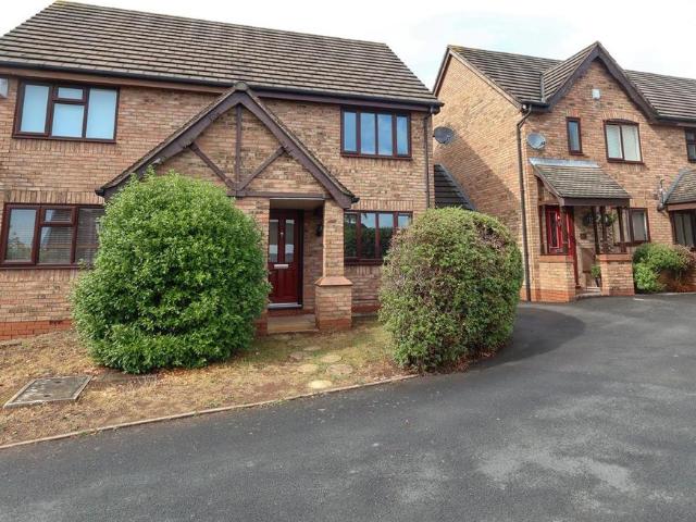 Bartholemews Lane, Bromsgrove 2 bed semi detached house to rent £1,200 pcm £277 pw