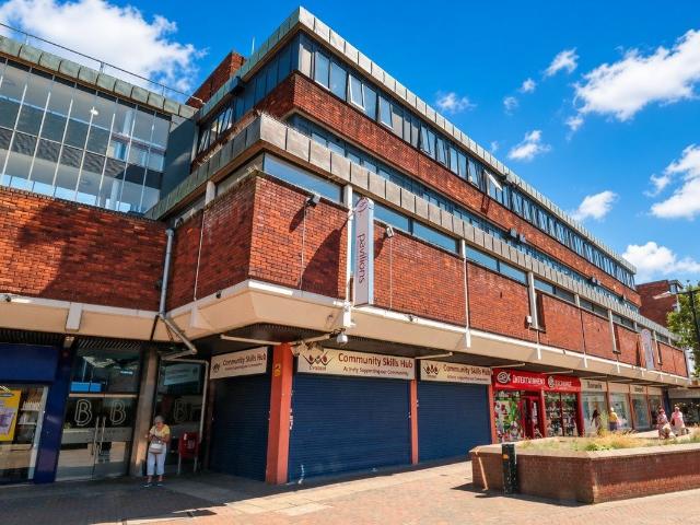 Bartholomew Court, Waltham Cross EN8, 1 bed property to rent, £1,325 pcm | PrimeLocation