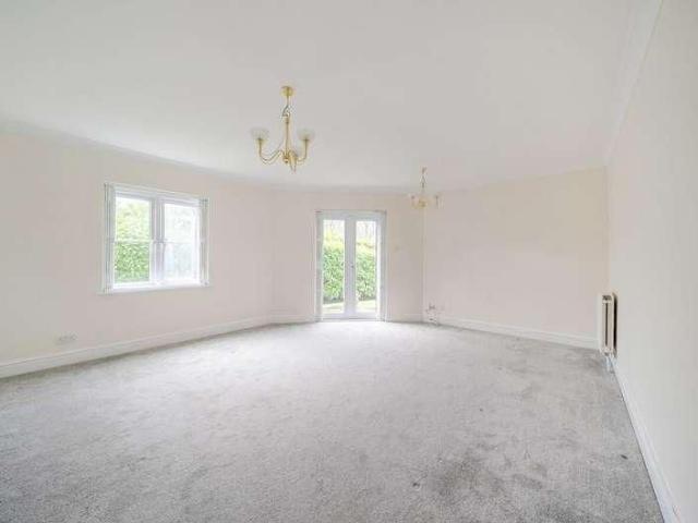 Bartholomew Court, Longcrofte Road, HA8