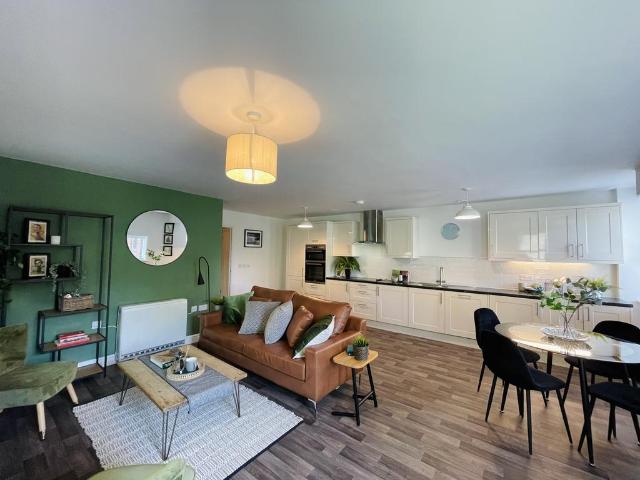 Bartholomews Square, Horfield, BRISTOL 2 bed apartment to rent £1,550 pcm £358 pw