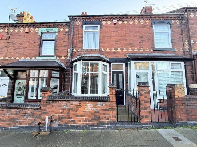 Barthomley Road, Stoke On Trent ST1 2 bed terraced house to rent £795 pcm £183 pw