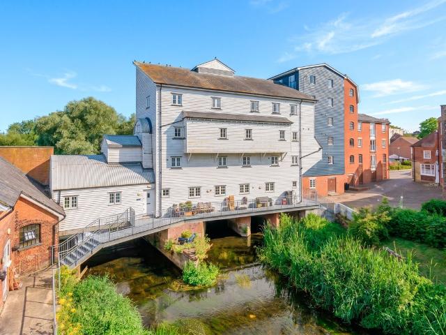Barton Mill Road, Canterbury CT1, 2 bed flat to rent, £1,300 pcm | PrimeLocation