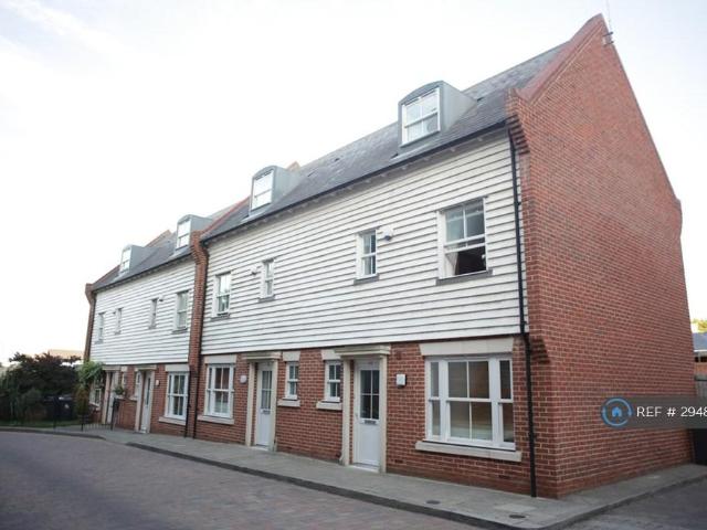 Barton Mill Road, Canterbury, CT1 3 bed end of terrace house to rent £1,813 pcm £418 pw