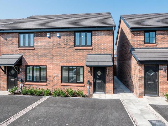 Stokers Drive, Barton Quarter, Horwich BL6, 2 bed terraced house to rent, £1,250 pcm | PrimeLocation