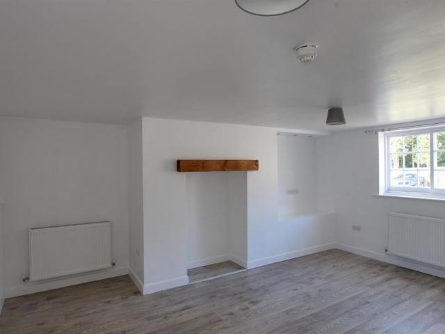 Bartons Road Havant Unfurnished