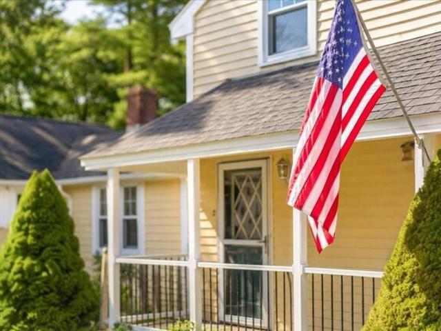 Bartlett Ave, Duxbury, Home For Sale
