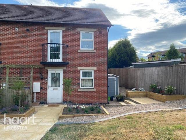 Bartlett Close, Leicester 1 bed terraced house to rent £795 pcm £183 pw