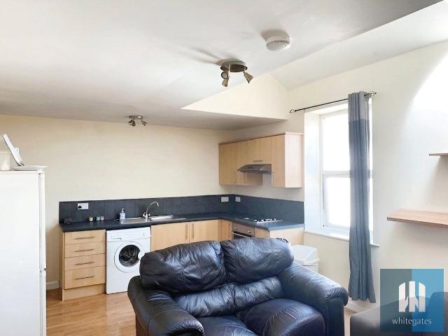 Barugh Green Road, Barugh Green, Barnsley, South Yorkshire S75, 2 bed flat to rent, £650 pcm | PrimeLocation