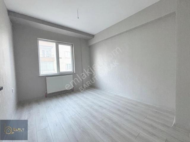 Barut Emlaktan Yavuz Selim Cami Yakını Güney 4+1 Daire 7. Kat