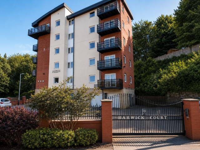Barwick Court, Station Road, Morley, Leeds LS27, 2 bed flat to rent, £975 pcm | PrimeLocation