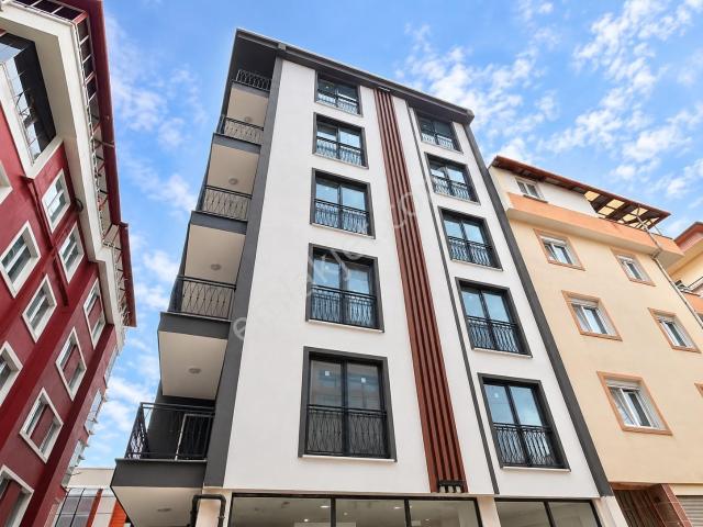 Barış Barutçu Gayrimenkul'den Teyyardüzü Mah. 1+1 Kiralık Daire