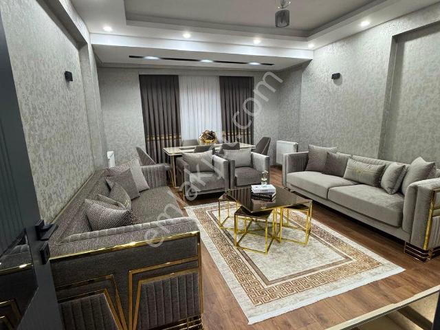 Barış Emlaktan Karşıyakada Kiralık 2+1 Eşyasız Daire