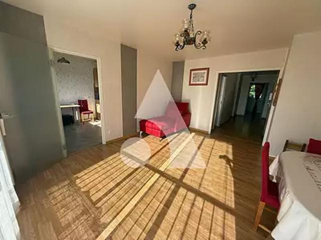Bar le Duc 55000 Achat / Vente appartement 4 pièces t4 au dernier étage cave