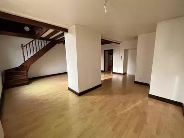 Bar le Duc 55000 Achat / Vente appartement 5 pièces t5 au dernier étage