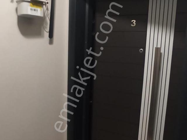 Barış Mahallesi Bankalar Caddesi 2.kat Satılık