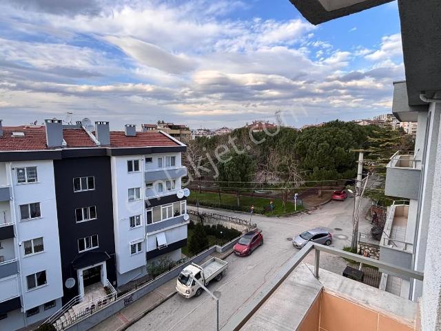 Barış Mahallesi Site İçerisinde 3+1 Ferah Kombili Daire