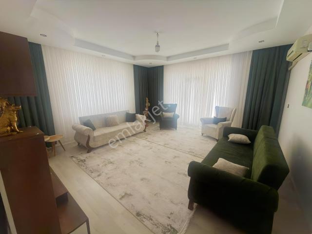 Barış Mahallesi'nde Satılık 3+1 Daire.