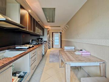 Barış Mahallesinde Site İçi Masrafsız Boş 3+1 Satılık Daire