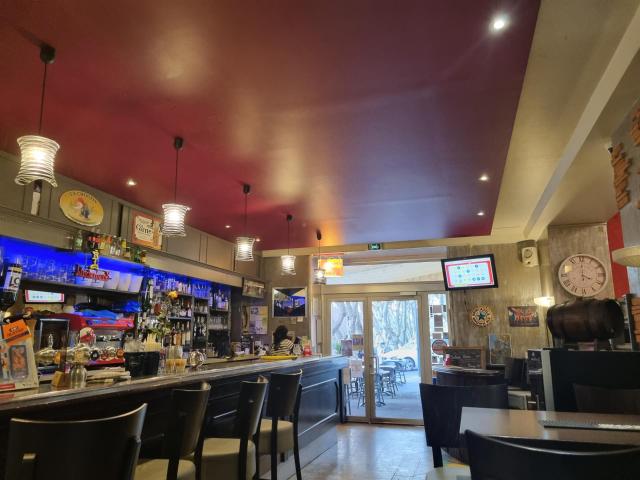 Bar Snack Murs Et Fonds 222m² Digne les Bains