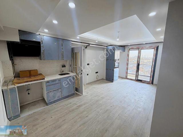 Barış'tan Şehir Manzaralı 9. Kat 1+1 Ara Kat Daire