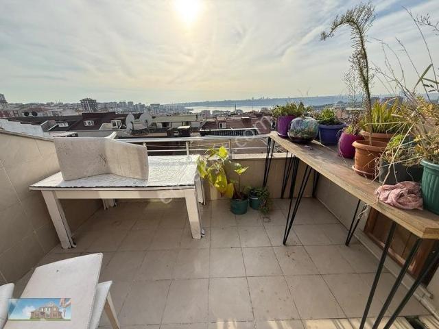 Barış'tan Kanarya Mah. Göl Manzaralı Kiralık 4+2 Dubleks Daire