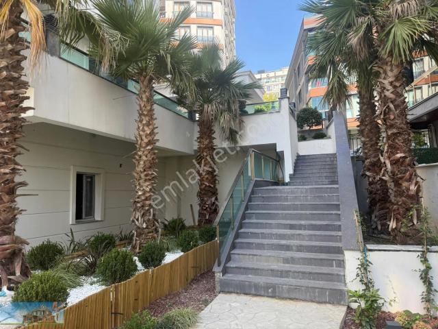 Barış'tan Site İçerisinde Kapalı Otoparklı güvenlikli Lüks 2+1