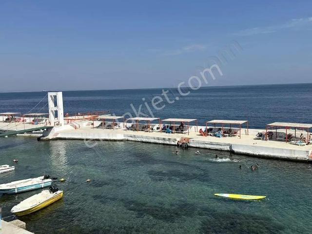 Barış'tan Site İçi Müstakil Köşe Yazlık Özel Plajlı