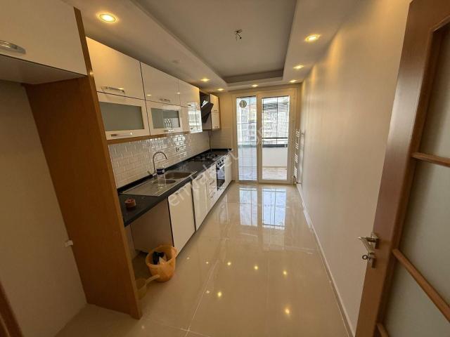 Barış'tan Tepeüstü Billur Residence'de Geniş 120 M2 3+1 Daire