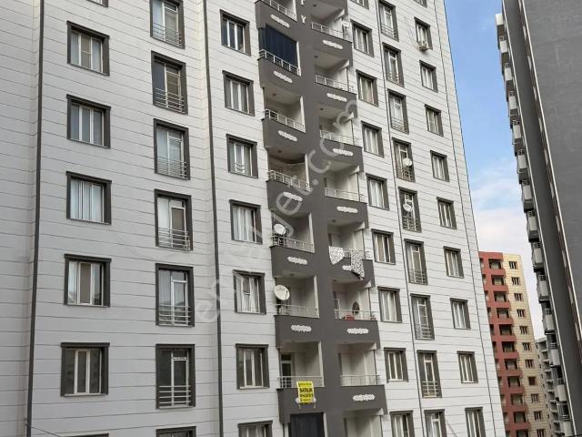 Barak Emlak'tan Hastane Arkası Kiralık 3+1 Daire