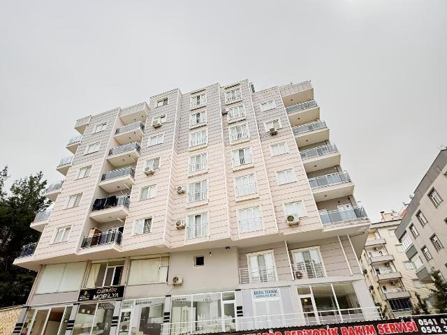Barak Emlak'tan Merkezi Konumda Kiralık 2+1 Daire