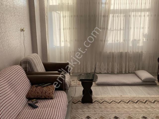 Barak Emlak'tan Ravza Caddesinde Satılık 3+1 Dairemiz
