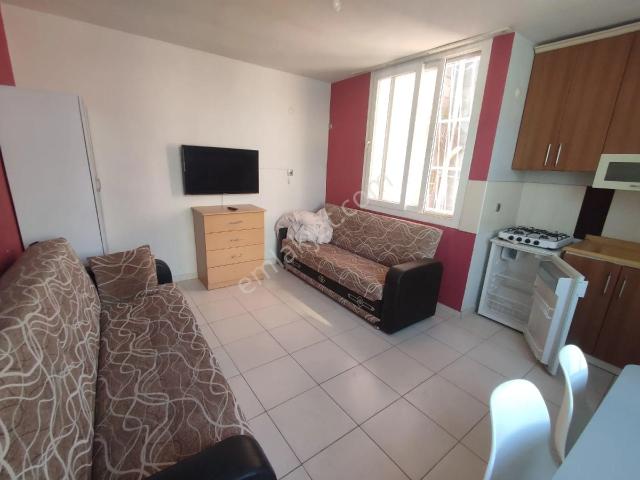 Baraj Yolu Civarında Kiralık Eşyalı Daire Geniş Oturumlu 1+0