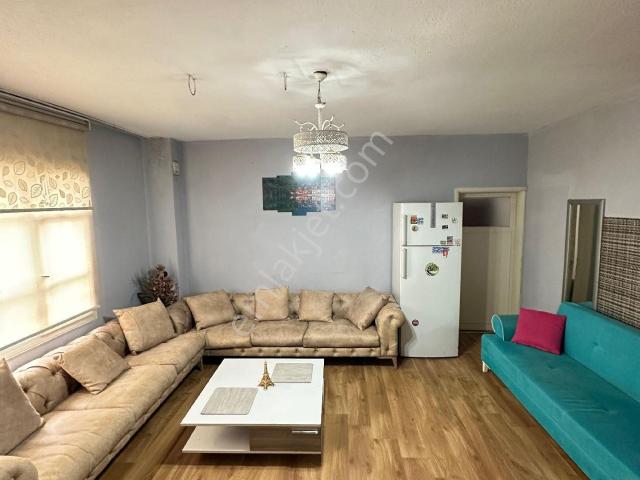 Baraj Yolu Civarı Geniş Oturumlu 1+1 Eşyalı Daire