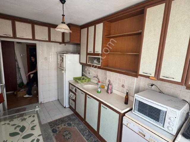 Baraj Yolundacaddeüzerinde 3+1 Eşyalı Kiralık Daire