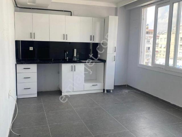 Barajyolu Cadde Üstü Lcw Yanı Boş Kiralık