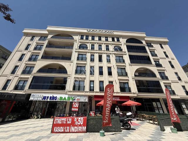 Baran Emlak'tan Eski Emniyet Yanı 4+1 Lüx Daire Satılık'tır