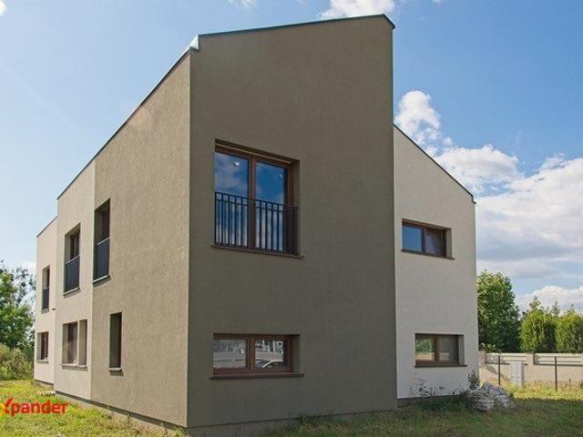 Na sprzedaż przestronny dom 299 m² z potencjałem adaptacji w Baranowie