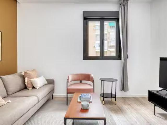 Barato Calle del Cardenal Cisneros, Trafalgar 2 Bedroom 1.