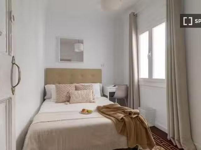 Encantador Alquiler de habitaciones en apartamento de 7 dormit.