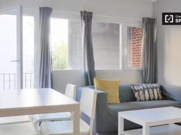 Encantador Apartamento de 3 dormitorios en alquiler en Campame.