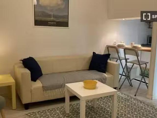 Barato Apartamento de 1 dormitorio en alquiler en Madrid