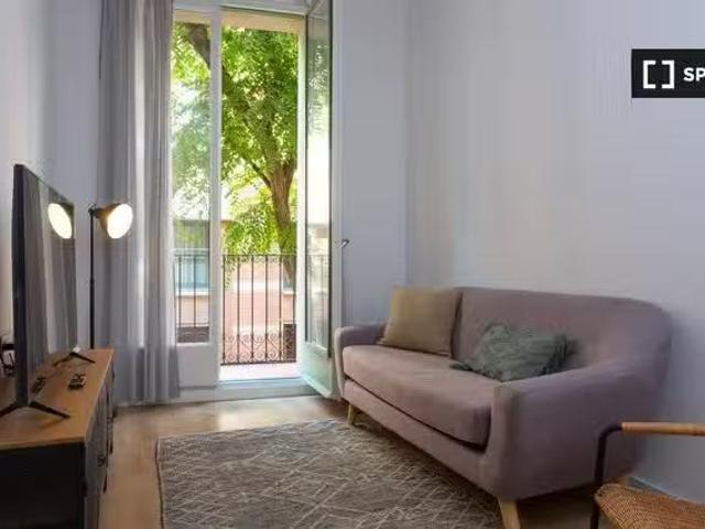 ¡Recién llegado! Apartamento de 2 dormitorios en alquiler en E.