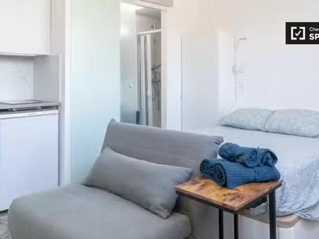 Acogedor Estudio en alquiler en San Diego, Madrid