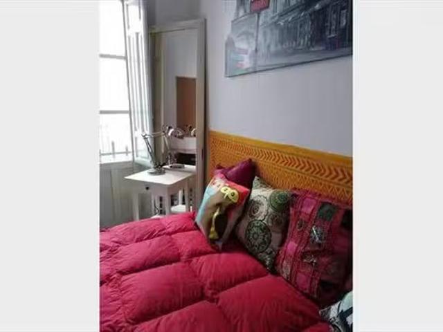 ¡Renta! Habitación en 1 Calle Atarazana Santísimo