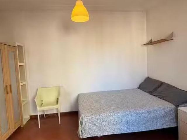 ¡Oferta! Habitación en Av. de Sarrià, 39